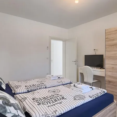 Holiday home Zirdum Porec