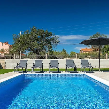 Zirdum Σπίτι διακοπών