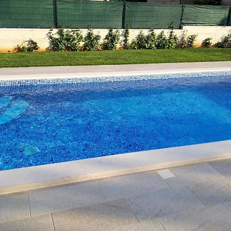 Zirdum Holiday home *
