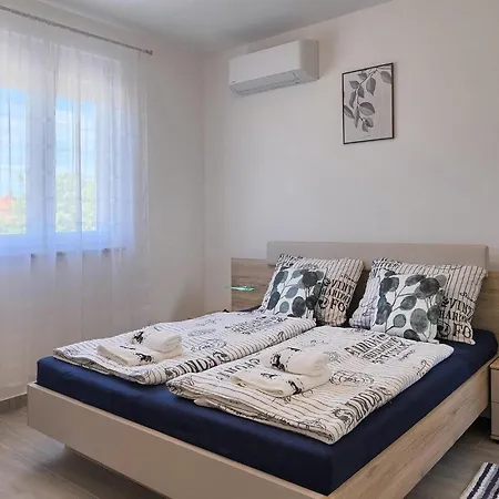 Zirdum Holiday home *